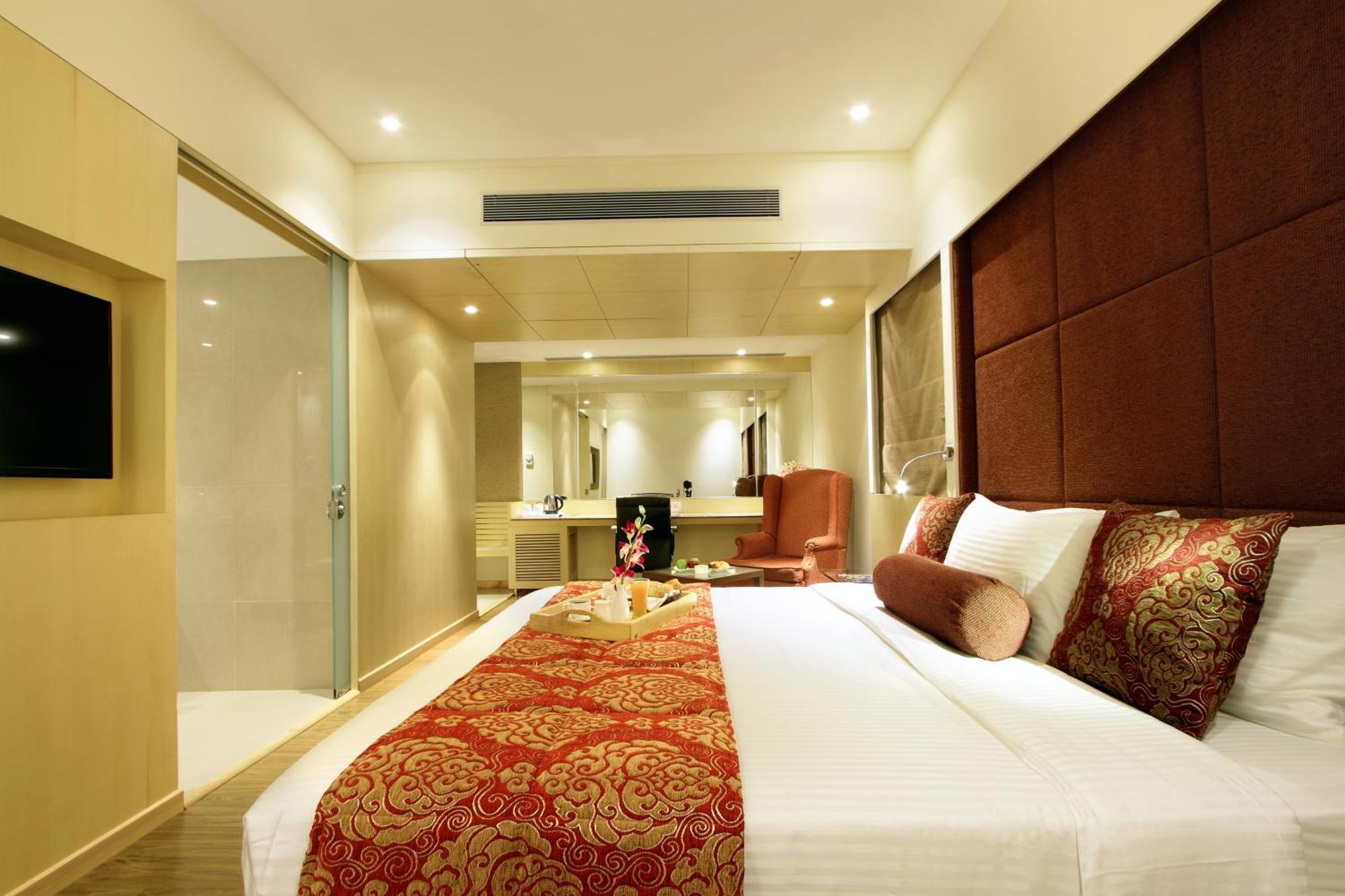 ואדודרה Hotel Express Towers מראה חיצוני תמונה
