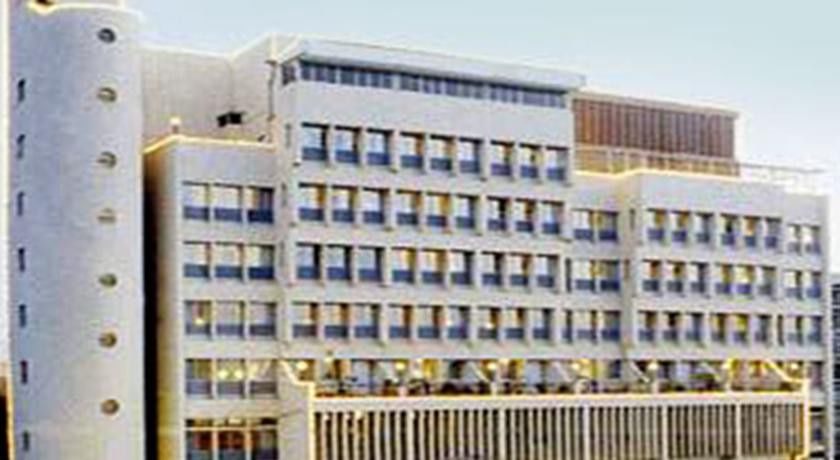 ואדודרה Hotel Express Towers מראה חיצוני תמונה